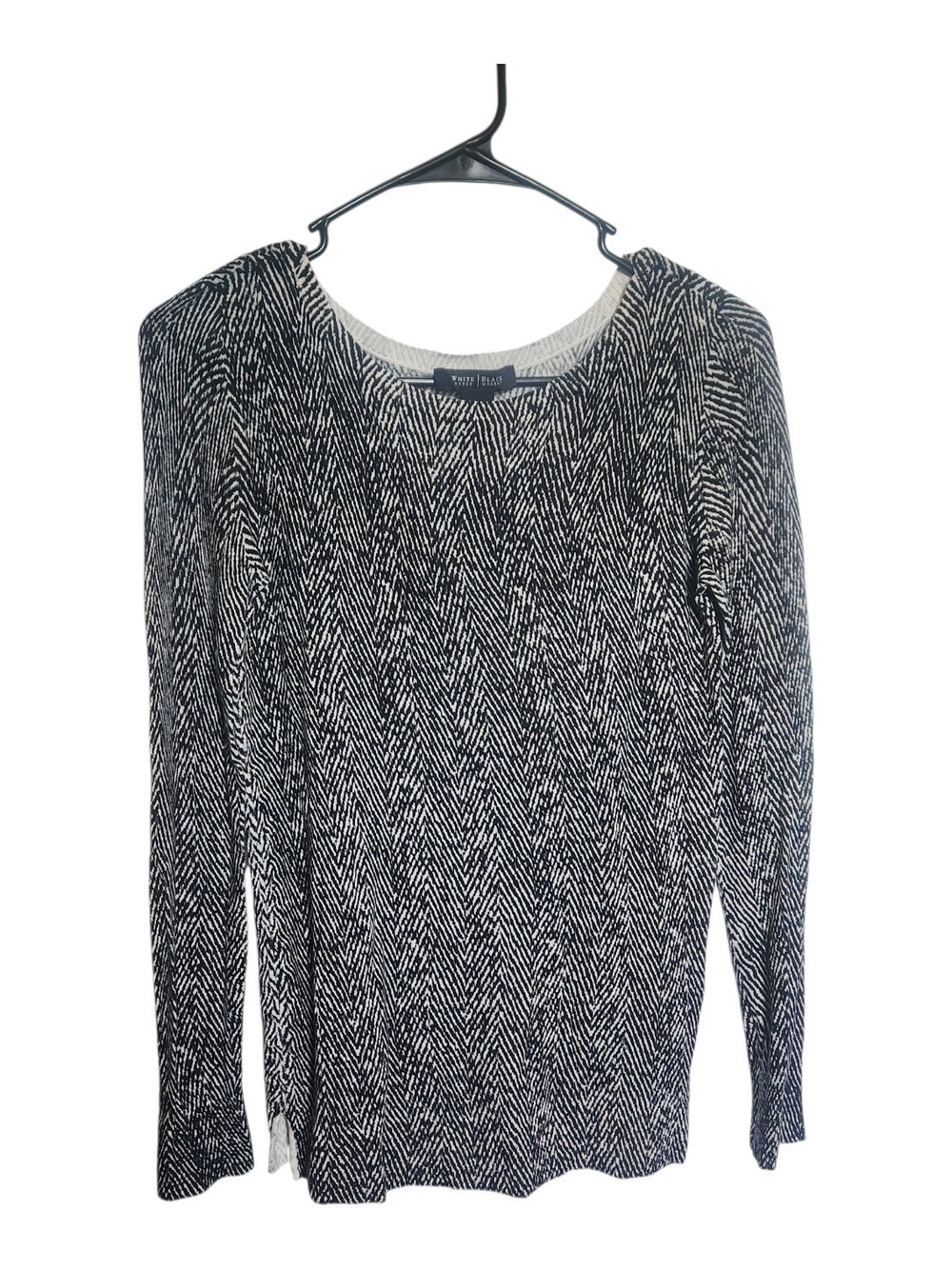 White House Black Market Black and White Chevron Crewneck Sweater Size XS